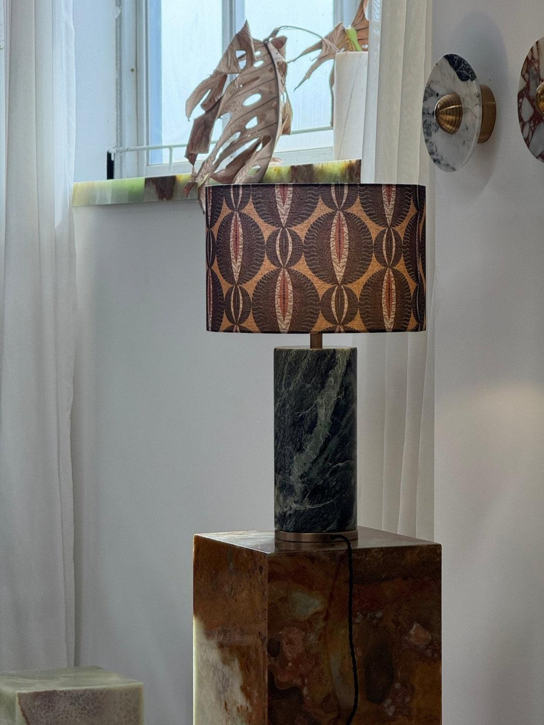 Aria Sten Bordslampa