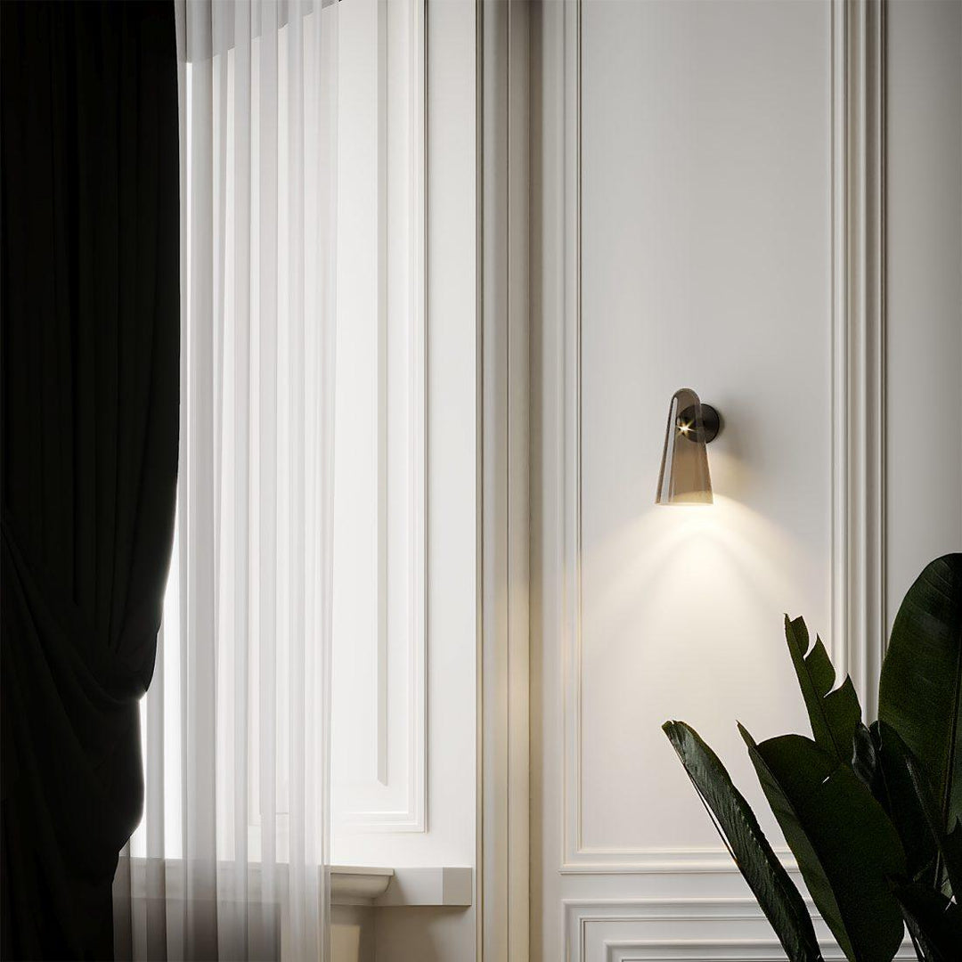 Konisk Glasvägglampa
