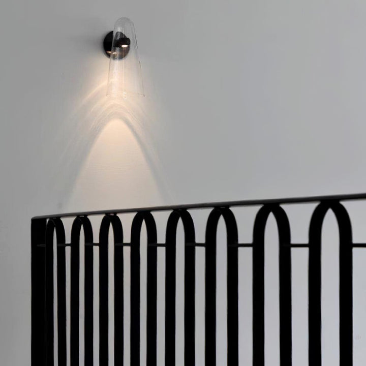Konisk Glasvägglampa