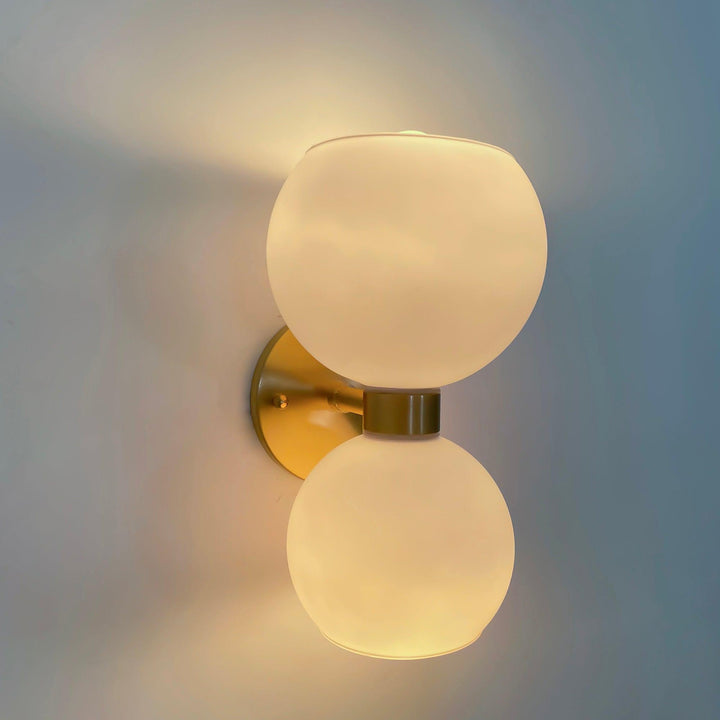 Rund pärlvägglampa