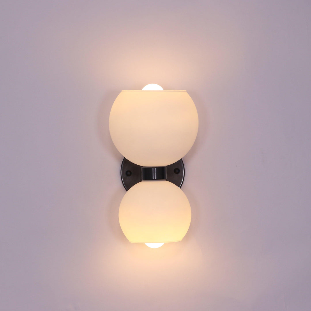 Rund pärlvägglampa