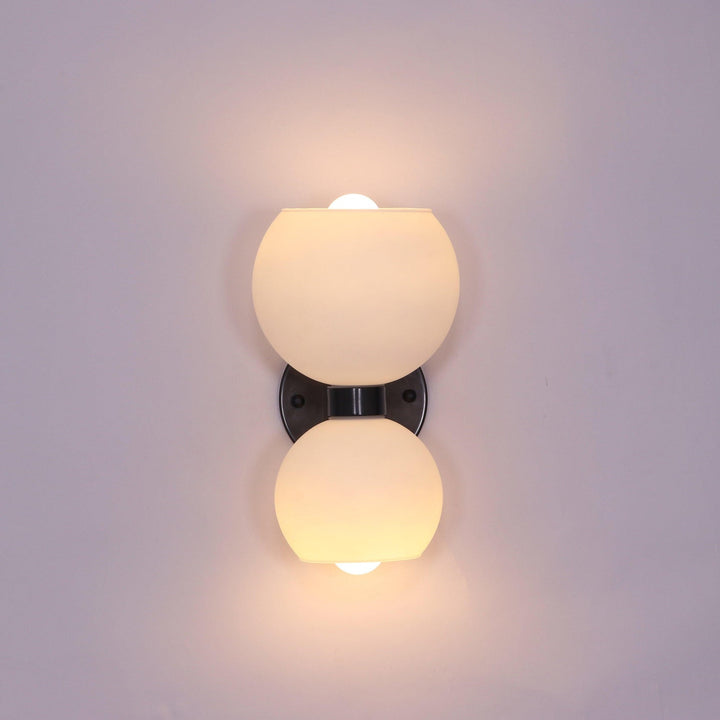 Rund pärlvägglampa