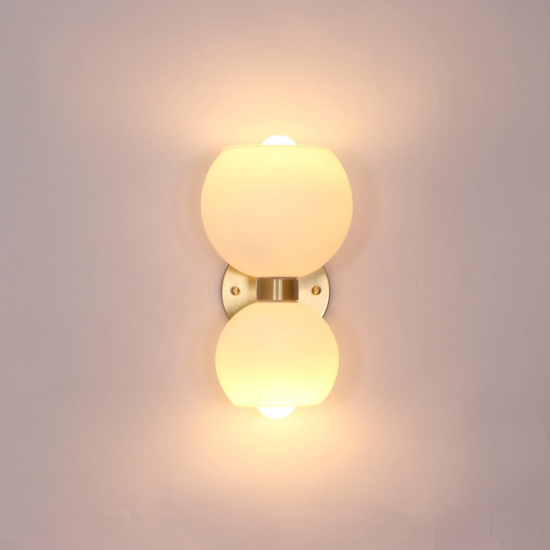 Rund pärlvägglampa