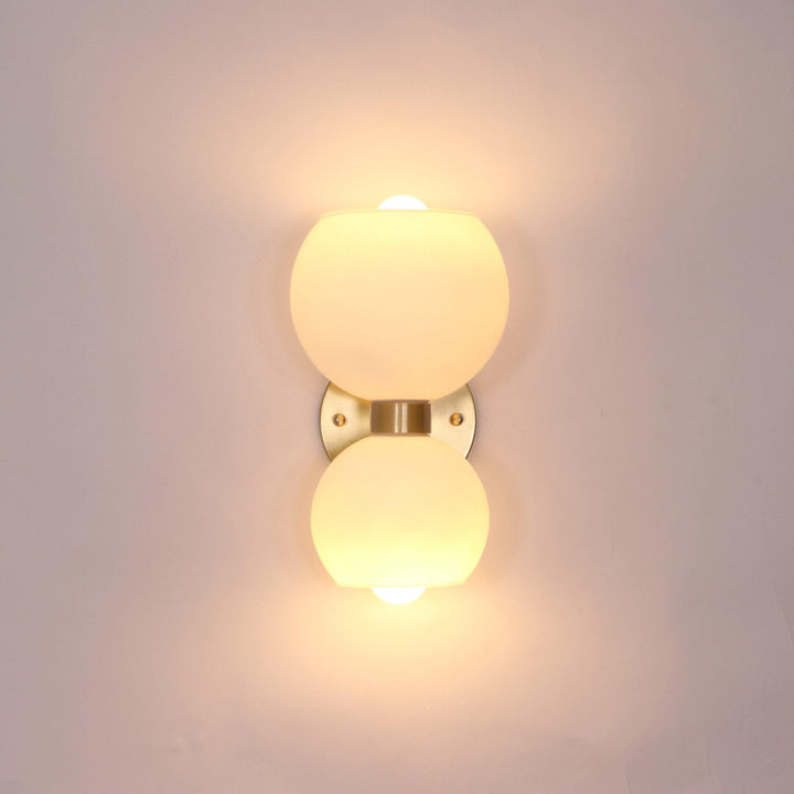 Rund pärlvägglampa