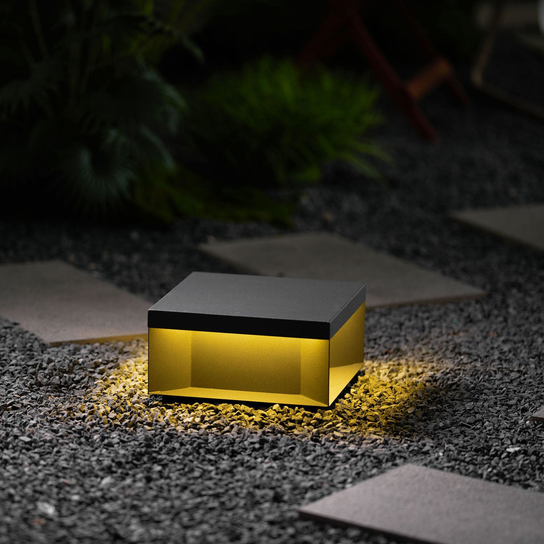 Svart Box Utomhus Postlampa