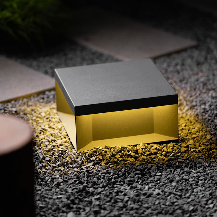 Svart Box Utomhus Postlampa