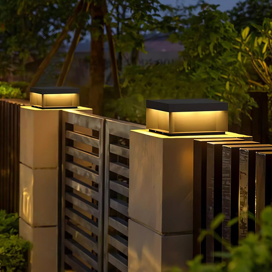 Svart Box Utomhus Postlampa