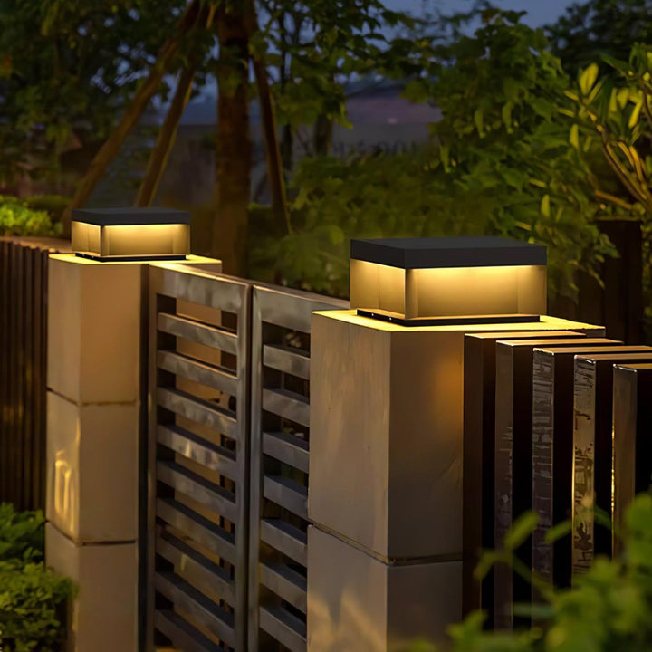 Svart Box Utomhus Postlampa