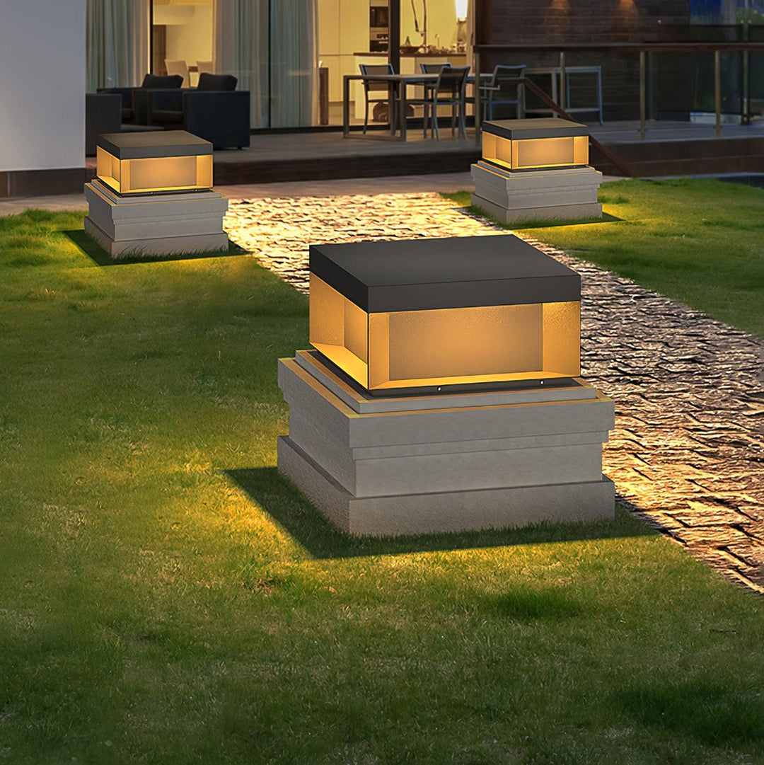 Svart Box Utomhus Postlampa