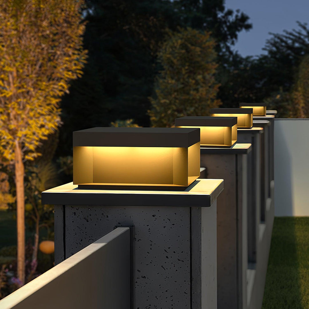 Svart Box Utomhus Postlampa