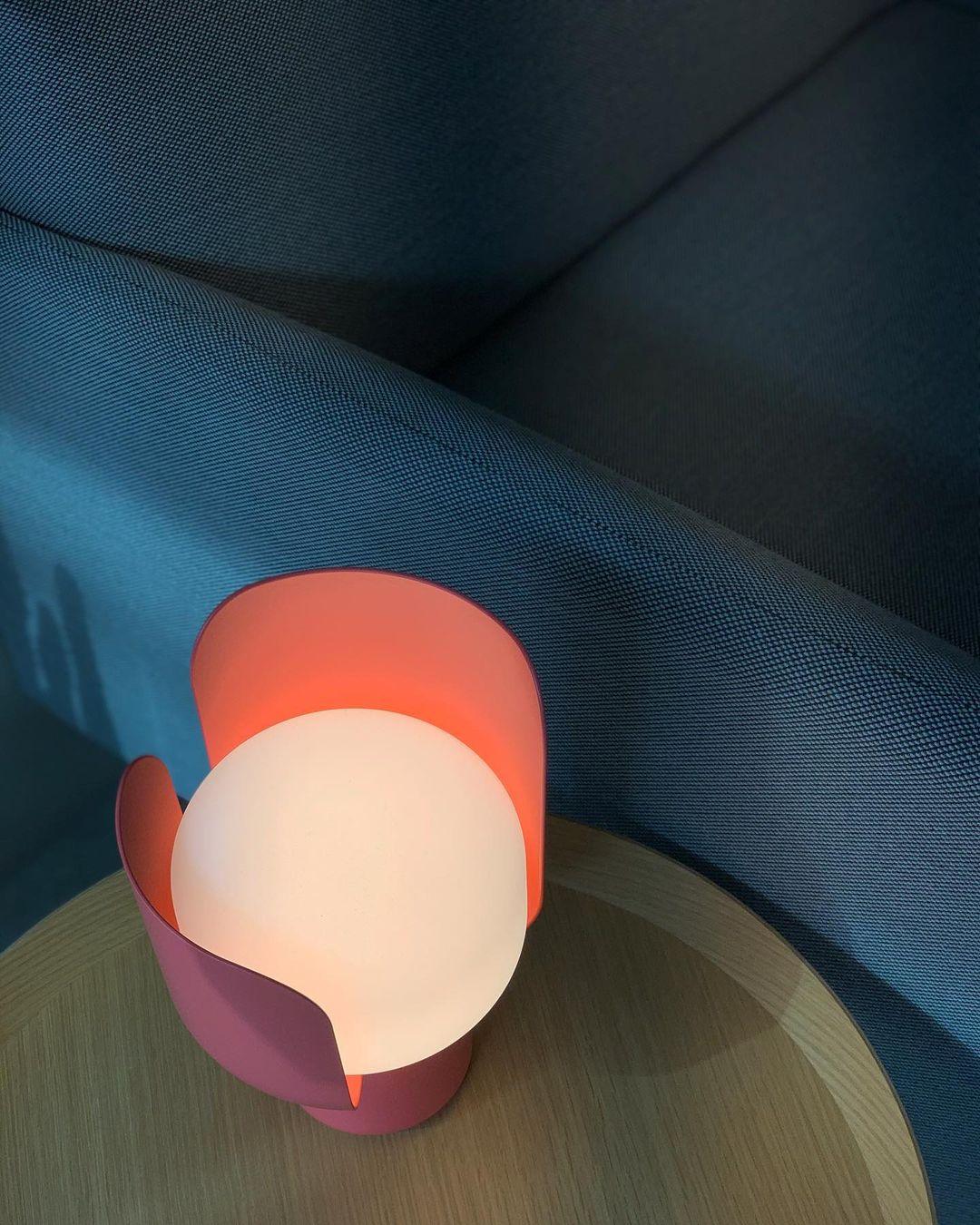 Petalformad Glasbordslampa