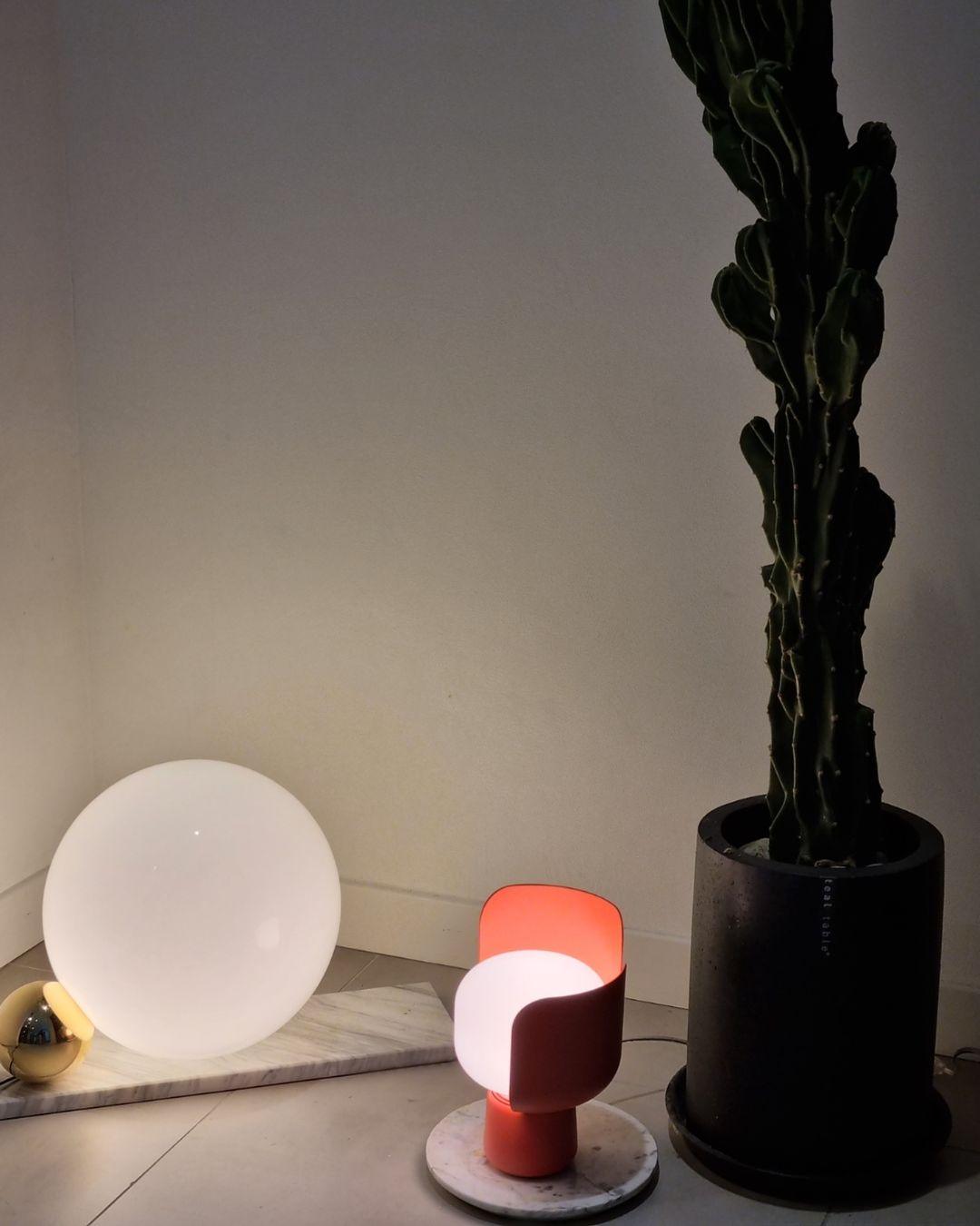 Petalformad Glasbordslampa