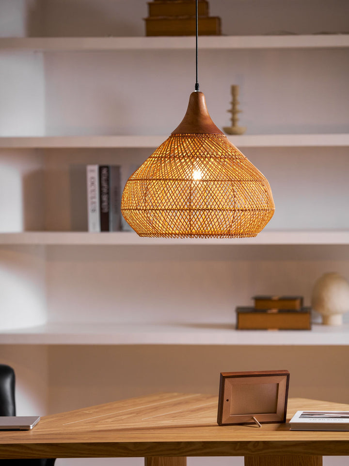 Flätad Rattan Pendellampa