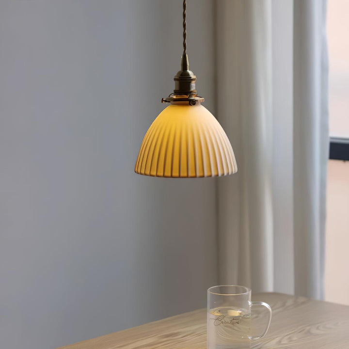 Messingskärmad Keramisk Pendellampa
