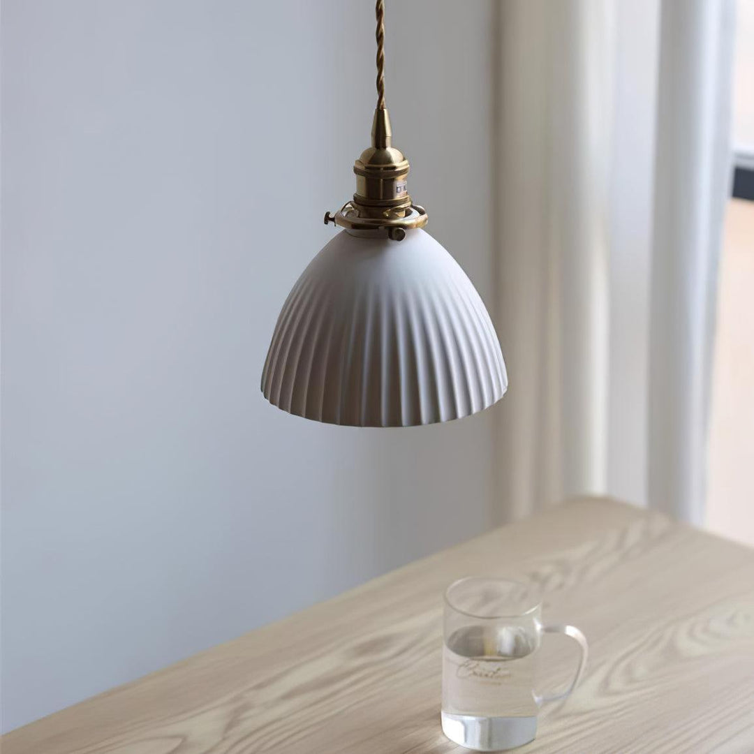 Messingskärmad Keramisk Pendellampa