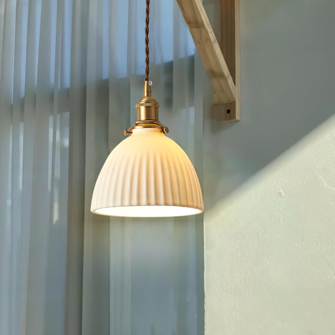 Messingskärmad Keramisk Pendellampa