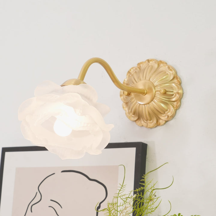 Brass Rose Vägglampa