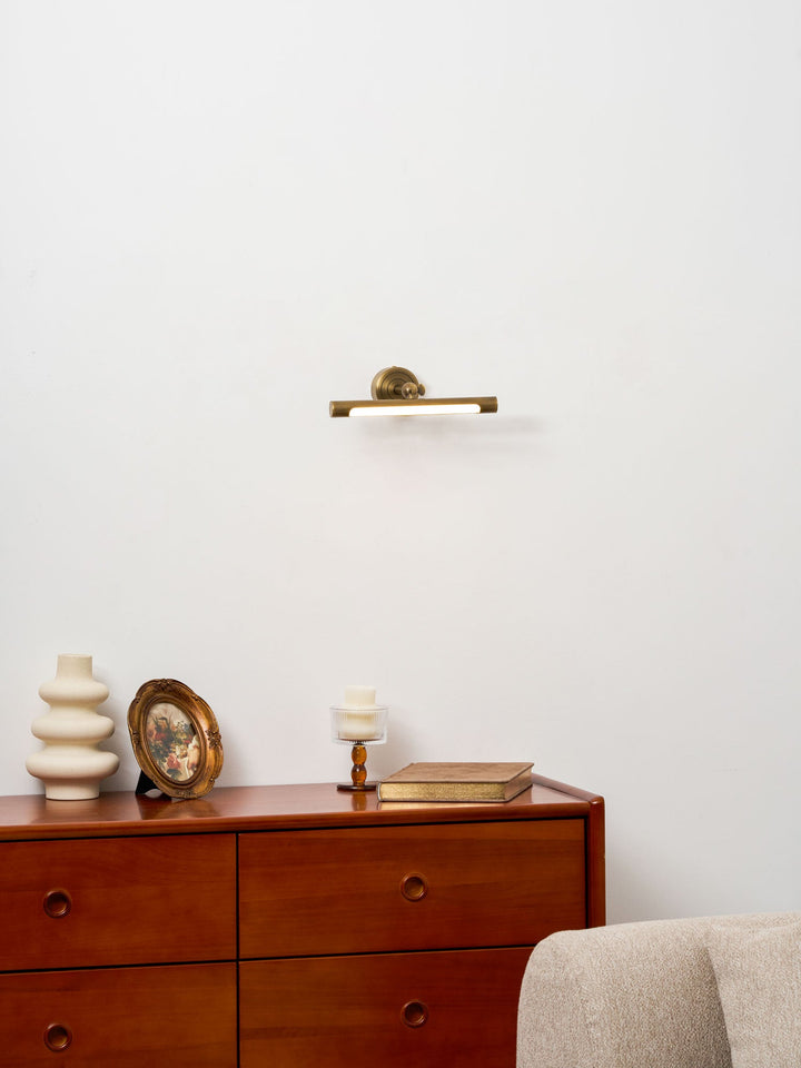 Brunelux Vägglampa