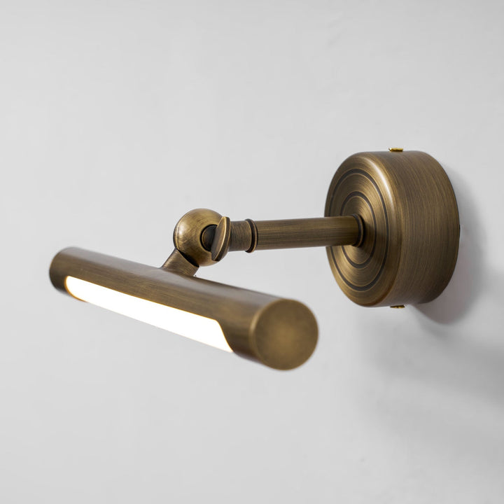 Brunelux Vägglampa