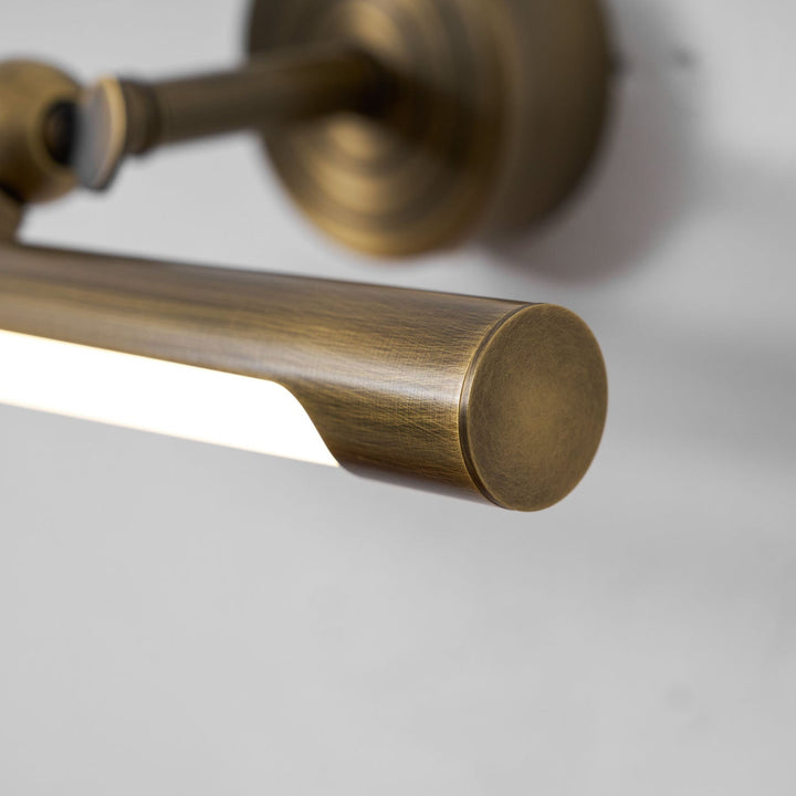 Brunelux Vägglampa