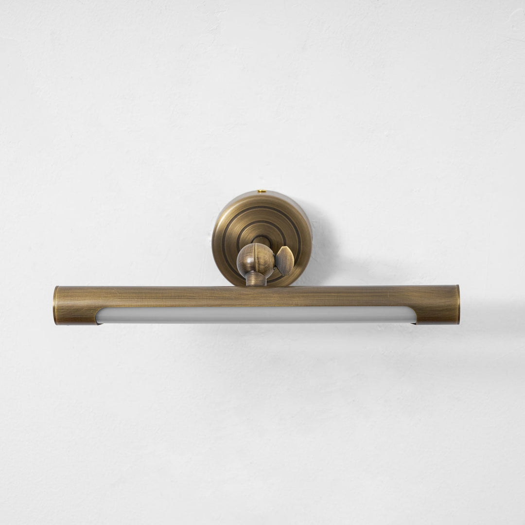 Brunelux Vägglampa