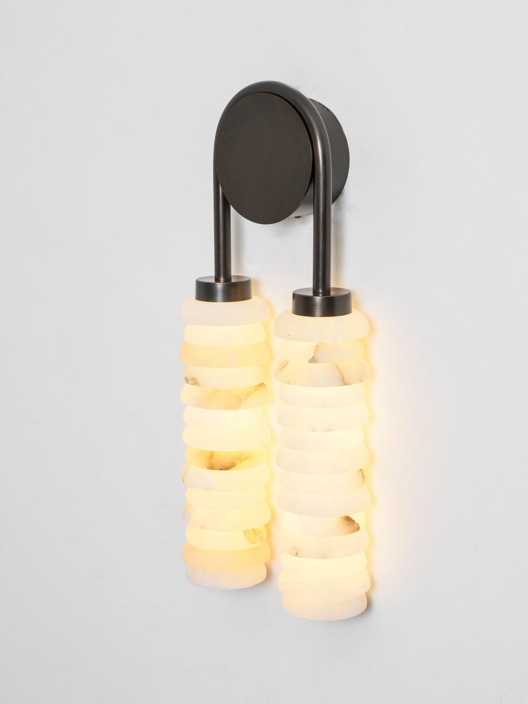 Calla Ribbed Alabaster Vägglampa
