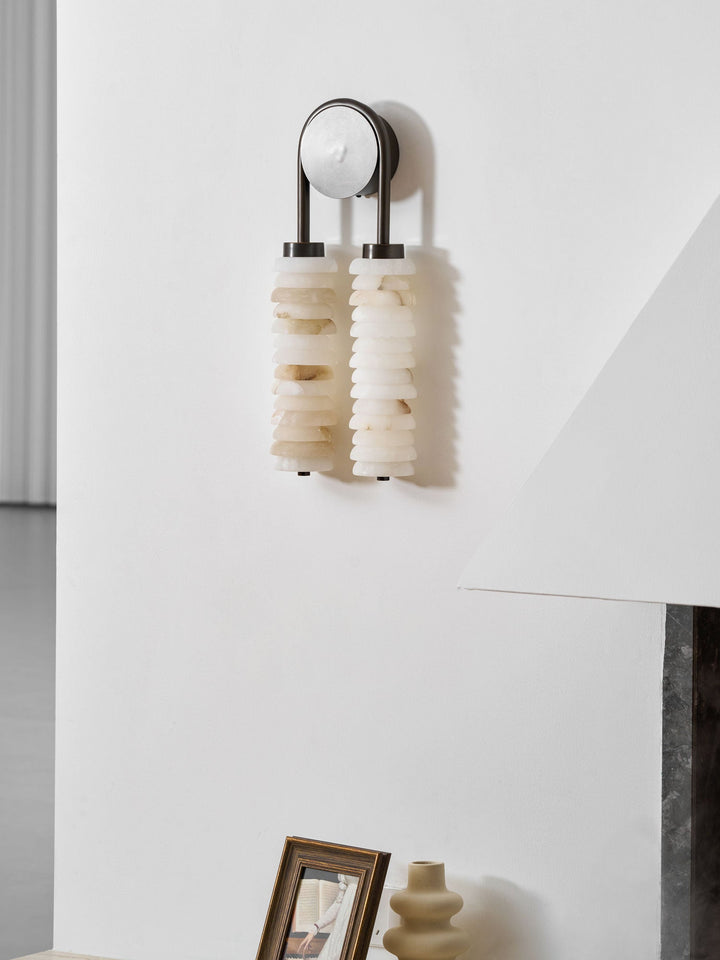 Calla Ribbed Alabaster Vägglampa