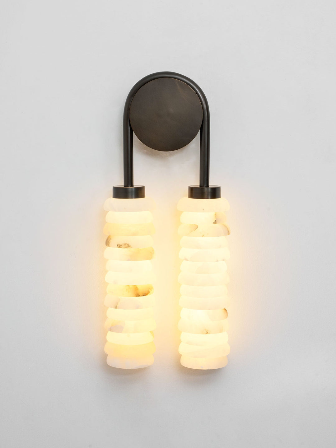 Calla Ribbed Alabaster Vägglampa