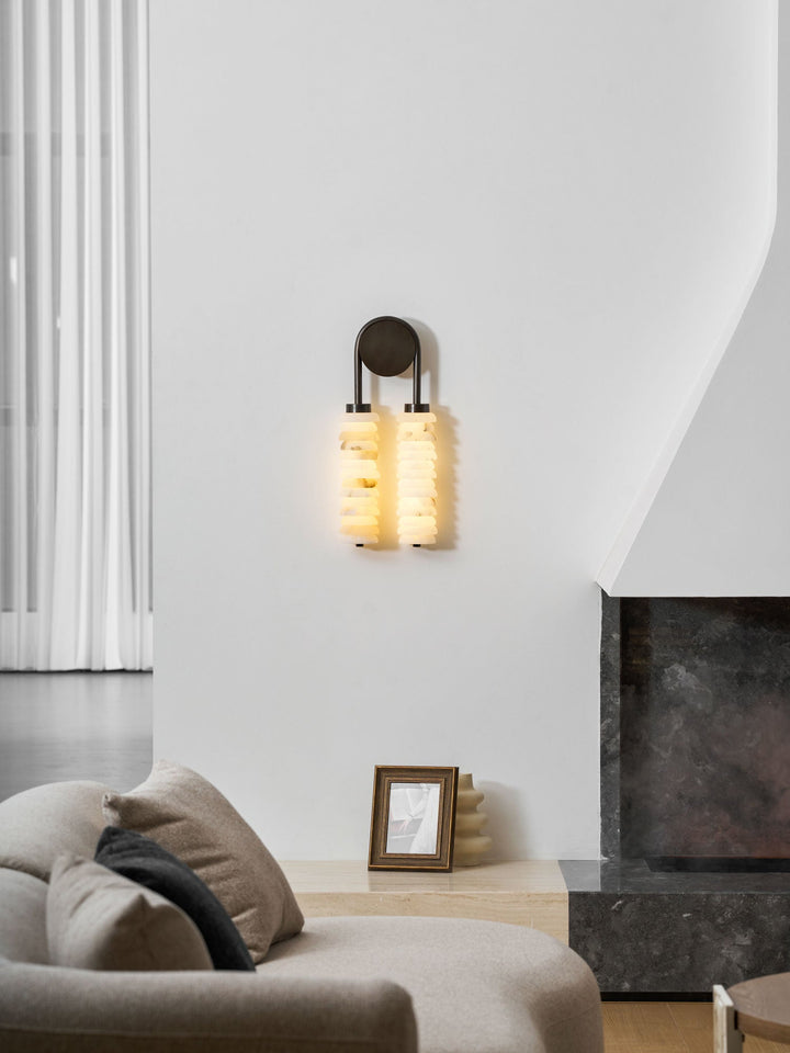 Calla Ribbed Alabaster Vägglampa