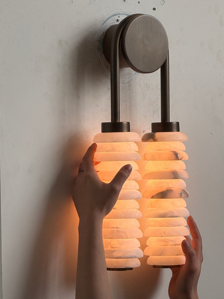 Calla Ribbed Alabaster Vägglampa