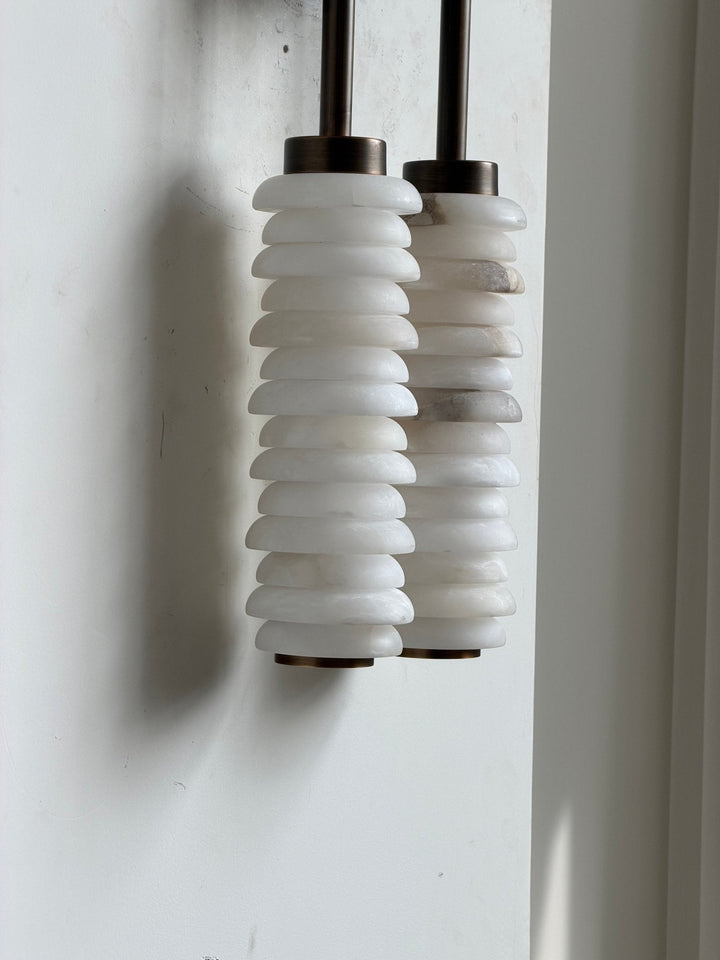 Calla Ribbed Alabaster Vägglampa
