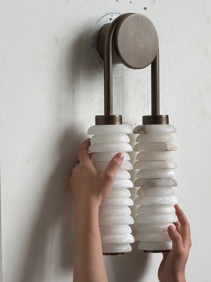 Calla Ribbed Alabaster Vägglampa