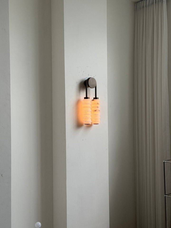 Calla Ribbed Alabaster Vägglampa