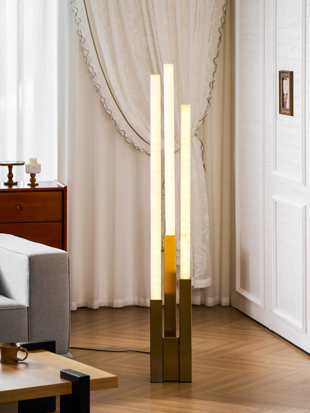 Callisto Alabaster Golvlampa