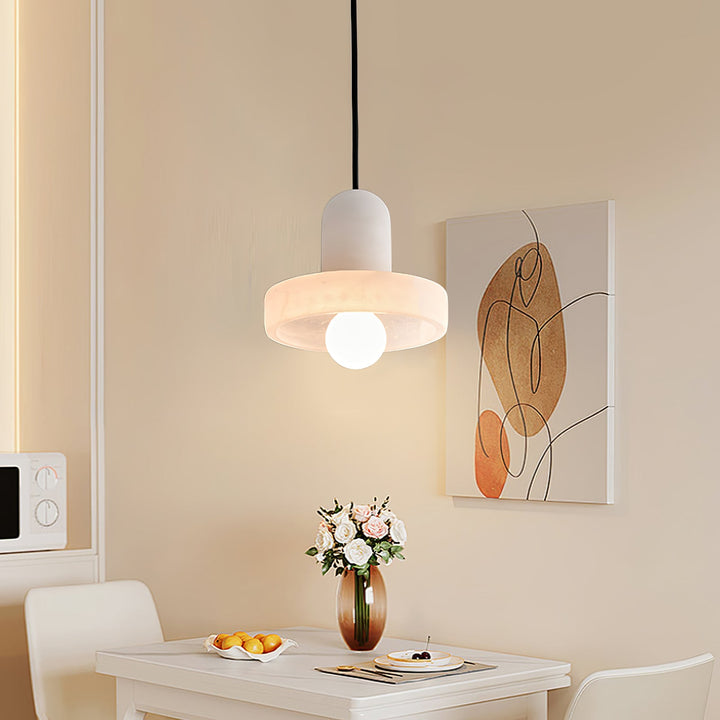 Carrara Alabaster Pendellampa