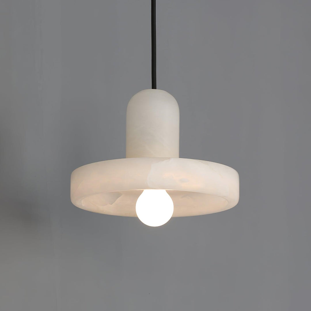 Carrara Alabaster Pendellampa