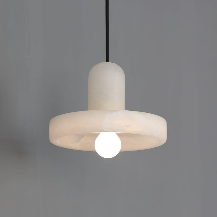 Carrara Alabaster Pendellampa