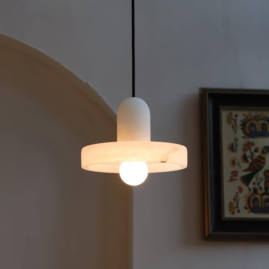 Carrara Alabaster Pendellampa