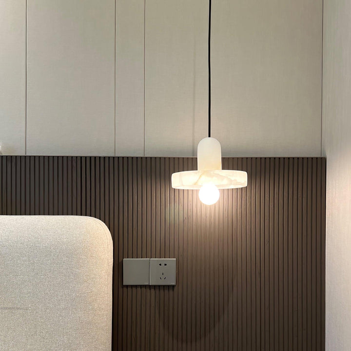 Carrara Alabaster Pendellampa