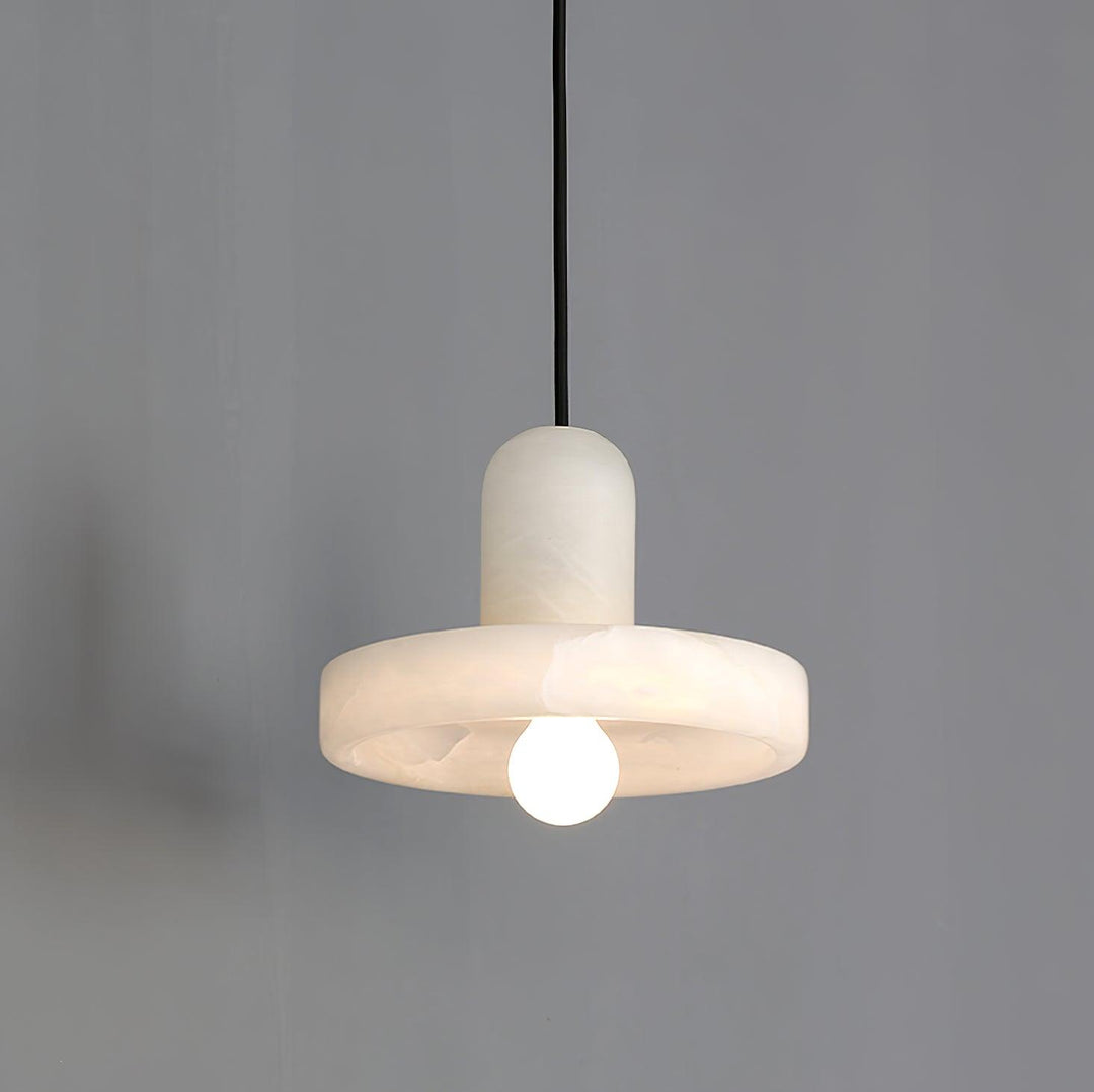 Carrara Alabaster Pendellampa
