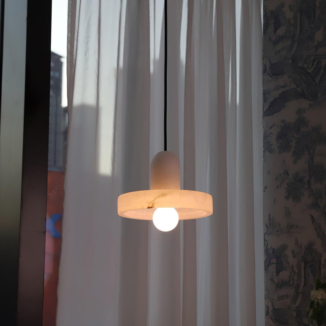 Carrara Alabaster Pendellampa