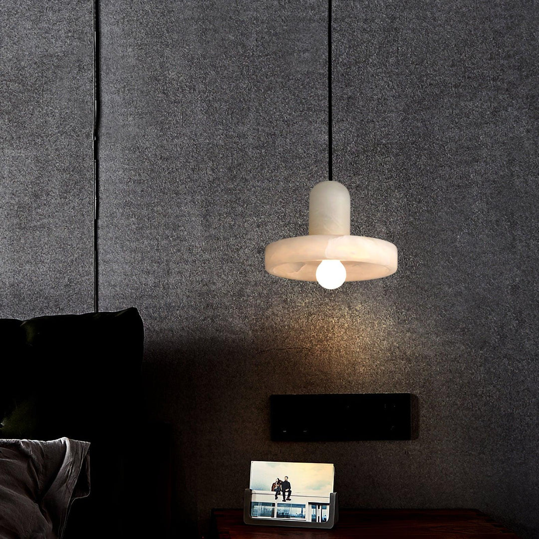 Carrara Alabaster Pendellampa