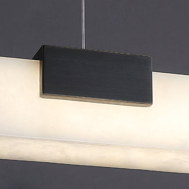 Cary Alabaster Pendellampa