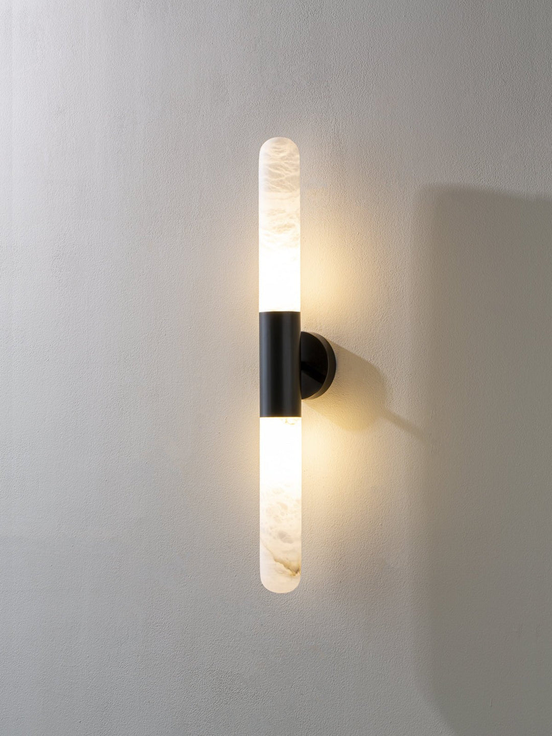 Cavoya Alabaster Vägglampa