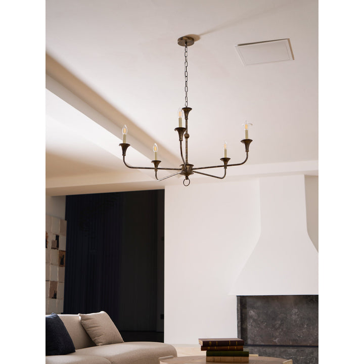 Elara Kandelaber Chandelier