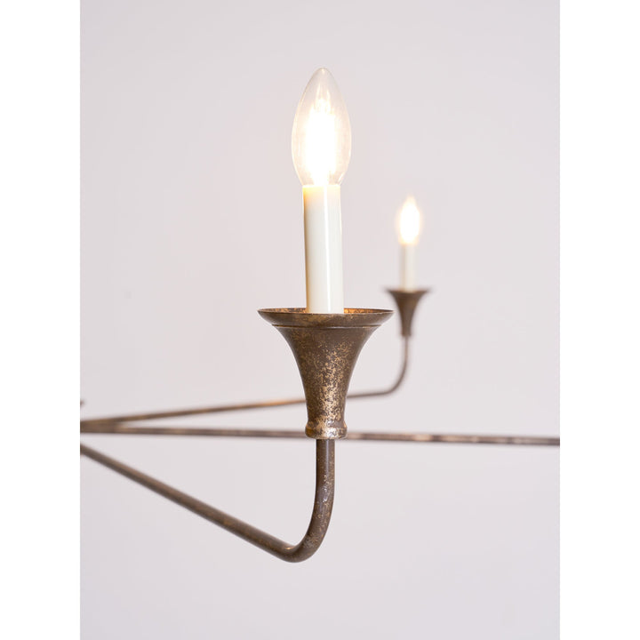 Elara Kandelaber Chandelier