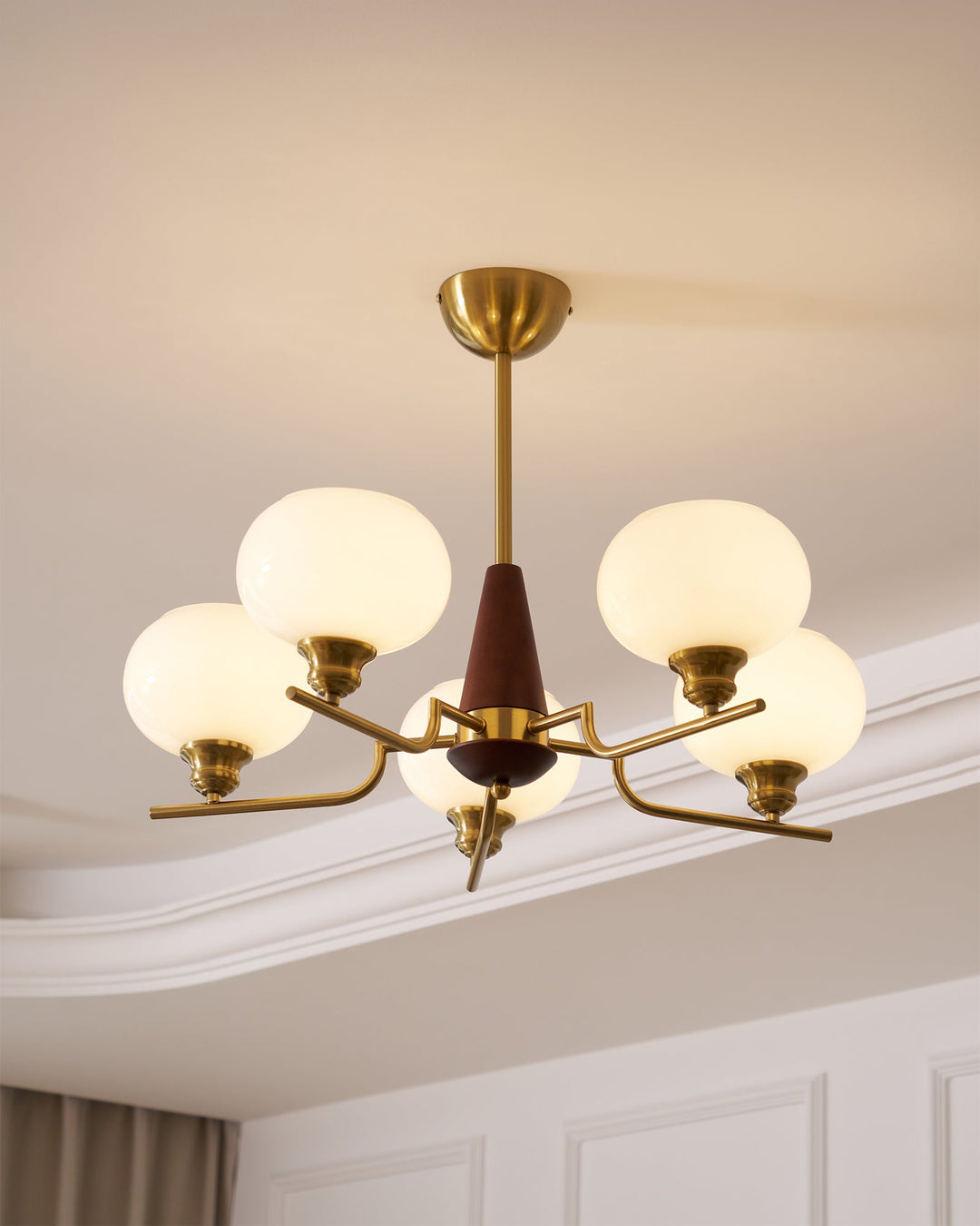 Celeste Sphere Valnöt Chandelier
