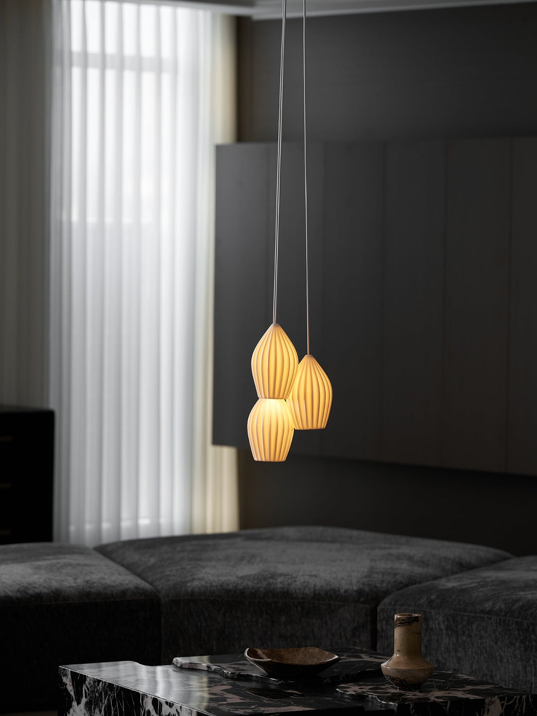Keramisk Ribbad Pendellampa