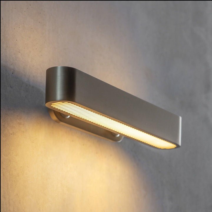 Colt Vägglampa