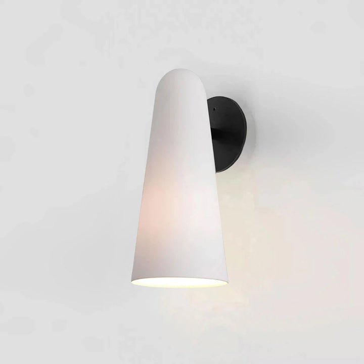 Konisk Glasvägglampa